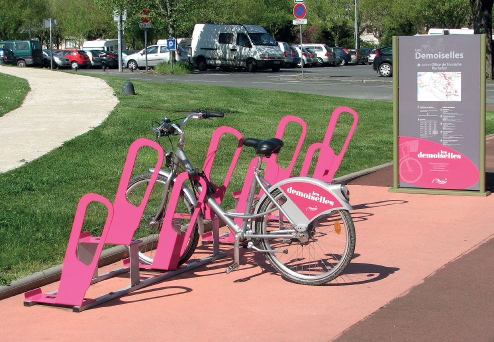 Rastrelliera ALTAO® Parco installata in area pubblica